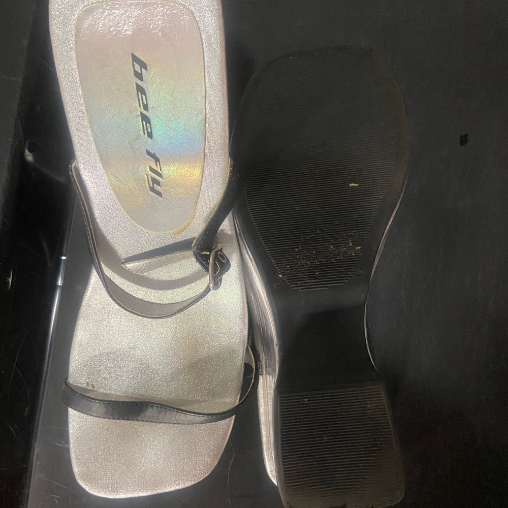 Bee Fly Wedge Clear Sandals 7.5 View 3